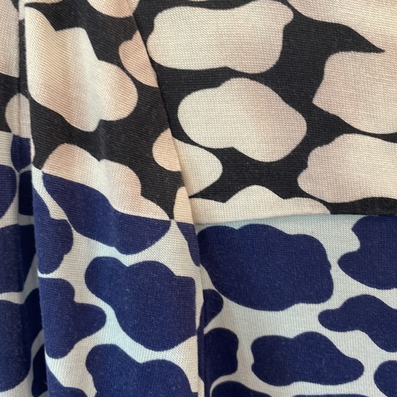 Diane von Furstenberg dress - Picture 2 of 8